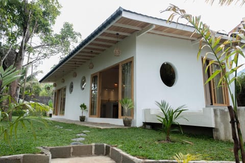 Property building, Garden, Garden view