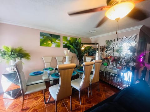 Cozy home Vacation rental in Pompano Beach