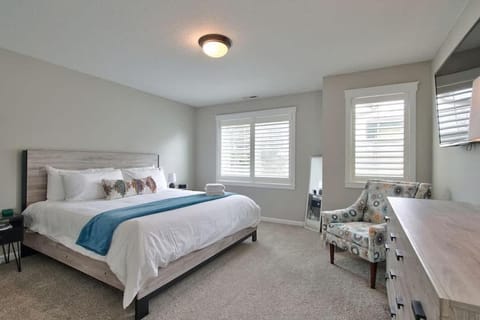 Adventure Awaits - Wine country oasis w Cozy deck House in Carlton