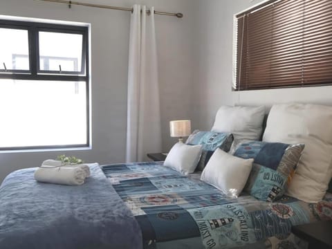 SerenShell House House in Western Cape