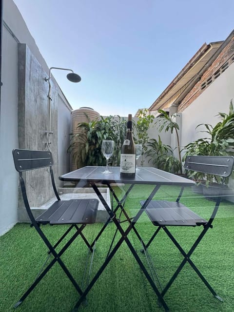 Patio, Garden, Seating area, Garden view, sunbed