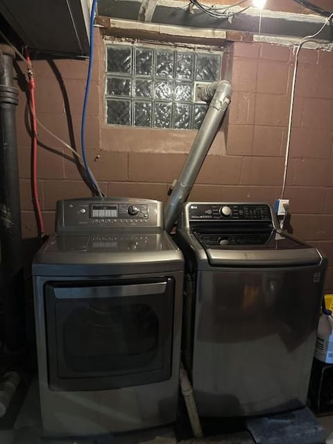 Gem In The Heart of Mill Creek House in Youngstown