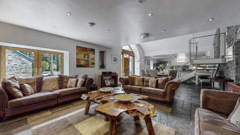 Communal lounge/ TV room, Living room