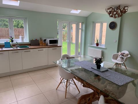 Oakham Haven: Modern 3-Bedroom Family Retreat House in Oakham