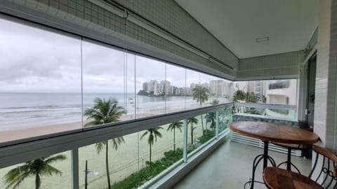 Natural landscape, View (from property/room), Balcony/Terrace, Dining area, Sea view