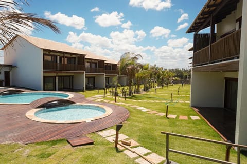 Property building, Garden, Garden view, Swimming pool, Swimming pool