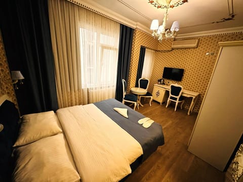 Bed, Photo of the whole room, Seating area, Bedroom, wardrobe