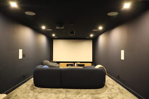 Communal lounge/ TV room, Game Room