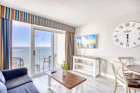 Balcony/Terrace, Living room, Dining area, Sea view