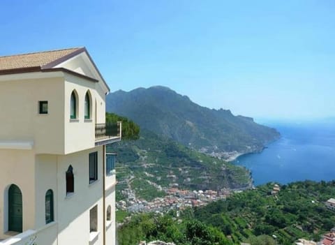 Property building, Nearby landmark, Day, Natural landscape, Mountain view, Sea view