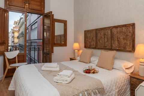 Bed, Bedroom