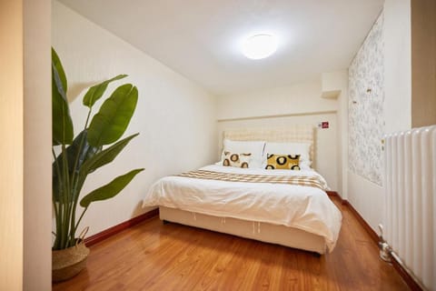 Ultimate Theme Apartment Universal Resort Store Apartment in Beijing