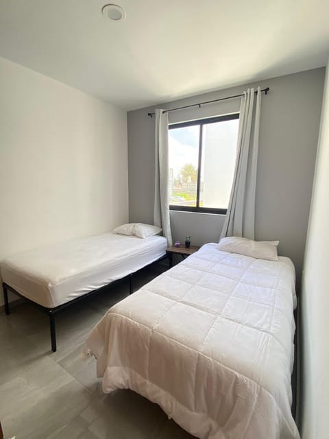 Casa Explanada 109 House in Pachuca