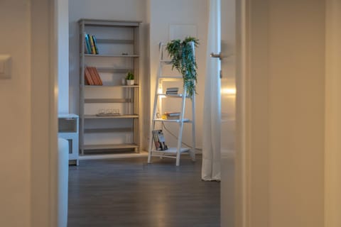 Seating area, Entertainment