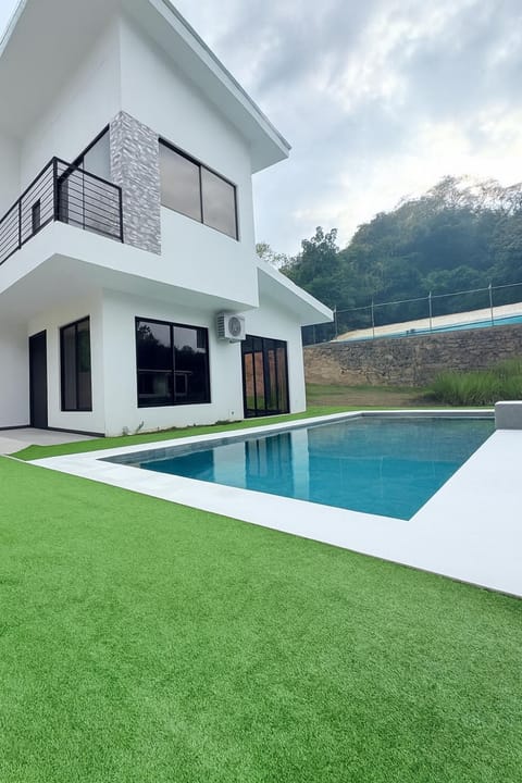Property building, Garden, View (from property/room), Garden view, Garden view, Swimming pool