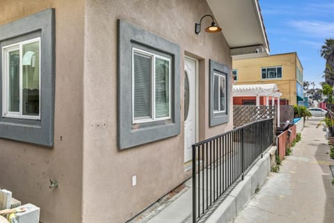 Property building, Street view