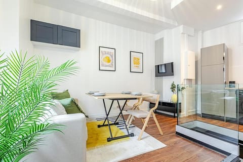 Charmant Duplex rénové proche Paris Apartment in Vincennes