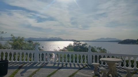 Casa agradável no Rio de Janeiro - Aeroporto Galeão - Ilha do Governador - APROVEITE sua estádia no Rio com paz - Tenha um lugar confortável para voltar após seus passeios House in Rio de Janeiro