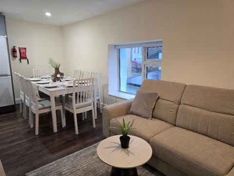 Clifden Town Centre Apartment Apartment in Clifden