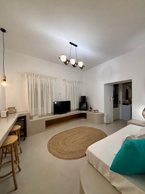 Living room, Photo of the whole room, Seating area