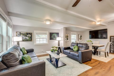 2 Mi to Dtwn Stylish Family Home in Waco! House in Waco