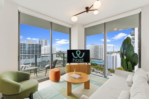 TV and multimedia, Living room, Seating area, City view