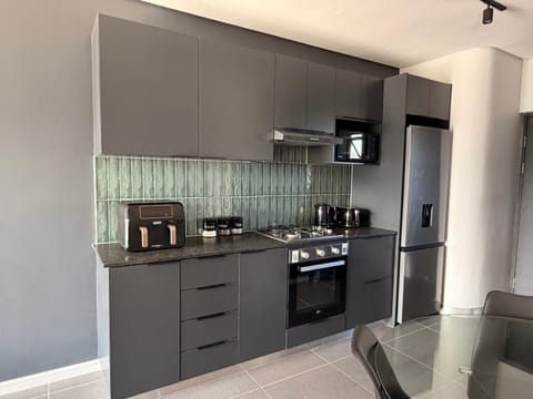 Majestic Mountain views in the Cape Town Winelands Apartment in Stellenbosch