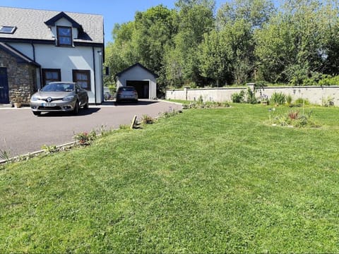 Radharc Sléibhe Bed and Breakfast in County Kerry