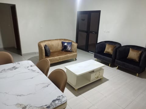 Communal lounge/ TV room, Dining area