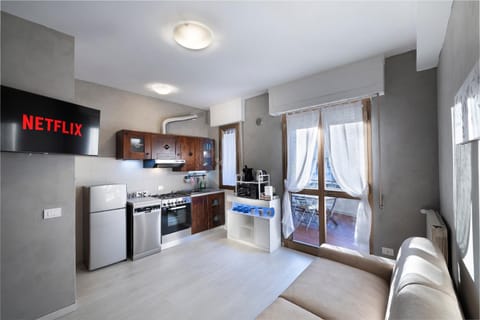 Kitchen or kitchenette, Living room, Seating area, oven, stove