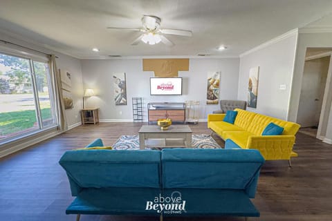 The Updated Aviator - Minutes to Everything Wichita Falls, TX House in Wichita Falls