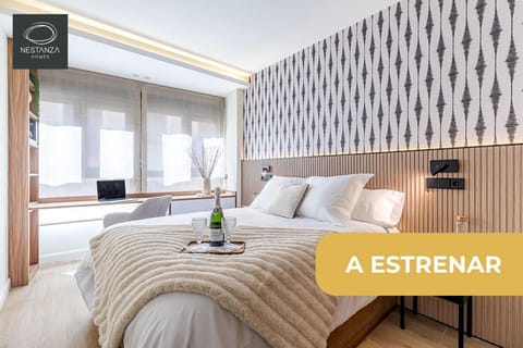 Bed, Logo/Certificate/Sign