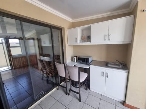 Bird Retreat Apartment in Cape Town