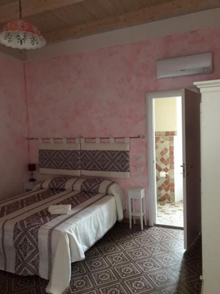 Guest House Le Gemelle Bed and Breakfast in Sardinia