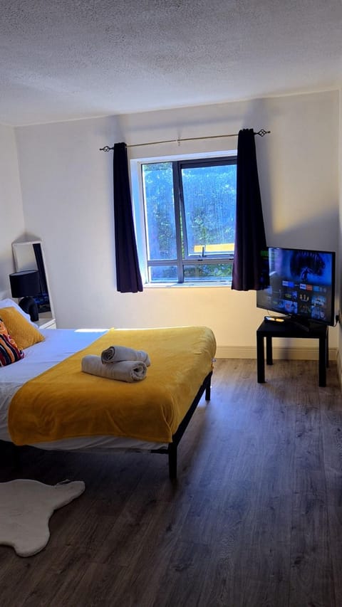 Entire 2bed apartment Apartment in Limerick