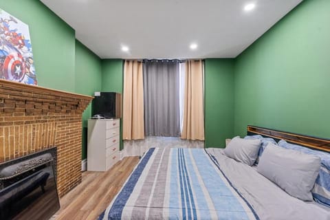 Spacious Home In Troy Apartment in Troy