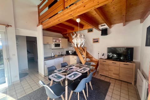 Cozy apartment with lake view Apartment in Gérardmer