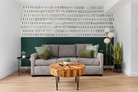 Modern 8BR Oasis in Central Austin House in Austin