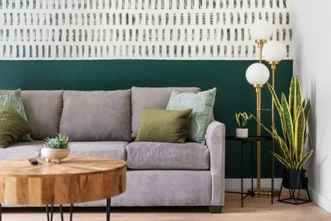 Bright & Modern 4BR Sanctuary in Central Austin House in Austin