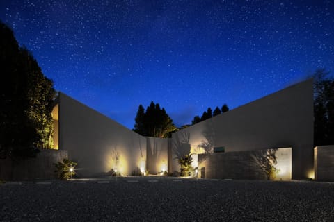 Property building, Night