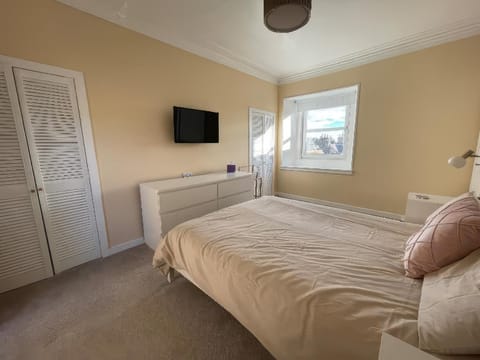 Home in Forres, Moray Apartment in High Street