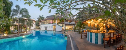 Property building, Swimming pool