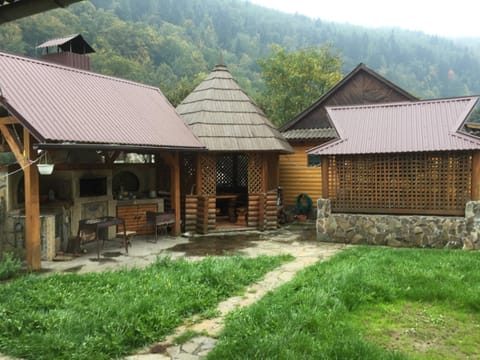 Property building, Day
