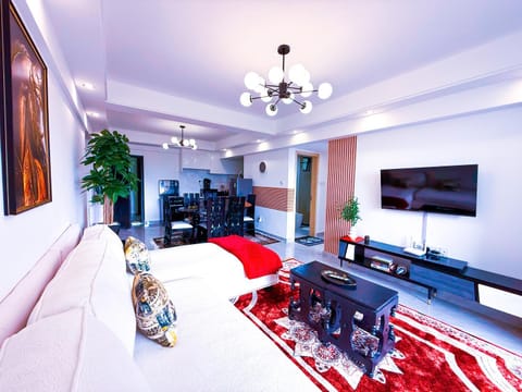 Communal lounge/ TV room, TV and multimedia, Living room, Seating area, Evening entertainment