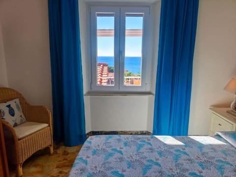 Bed, Photo of the whole room, Bedroom, Sea view