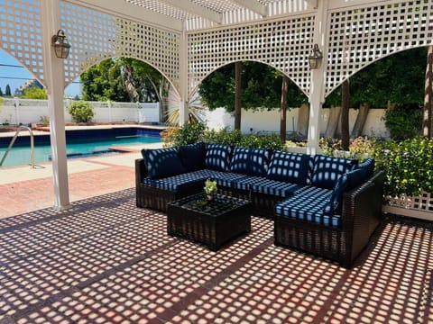 Spacious Beverly Hills Area Home 5BR Pool Spa Game House in Beverly Hills