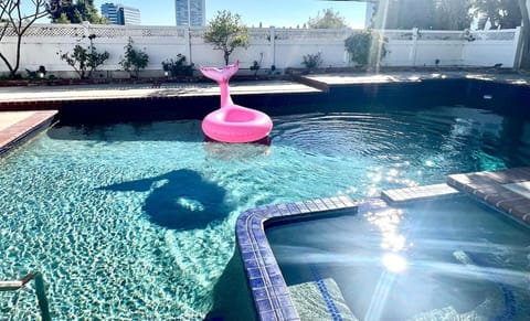 Spacious Beverly Hills Area Home 5BR Pool Spa Game House in Beverly Hills