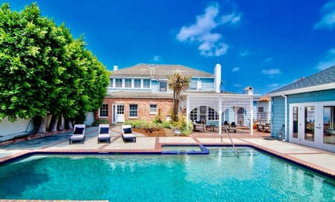 Spacious Beverly Hills Area Home 5BR Pool Spa Game House in Beverly Hills