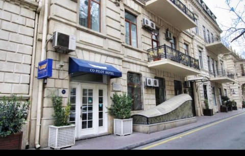 Property building, Day, Street view