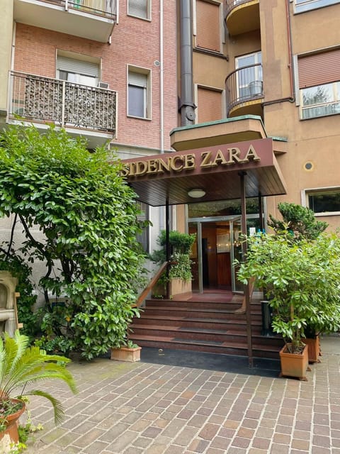 Facade/entrance, Day
